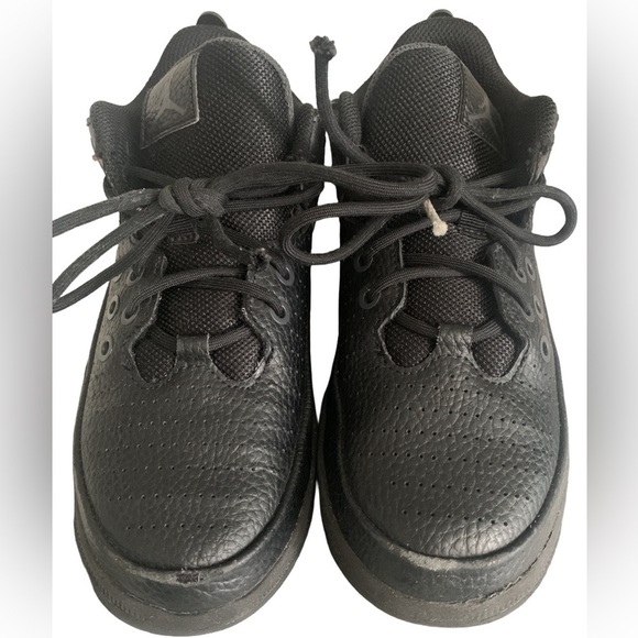 Nike Jordan Max Aura 5 (GS) Black Anthracite Youth Kids Leather Sneakers - Picture 6 of 10